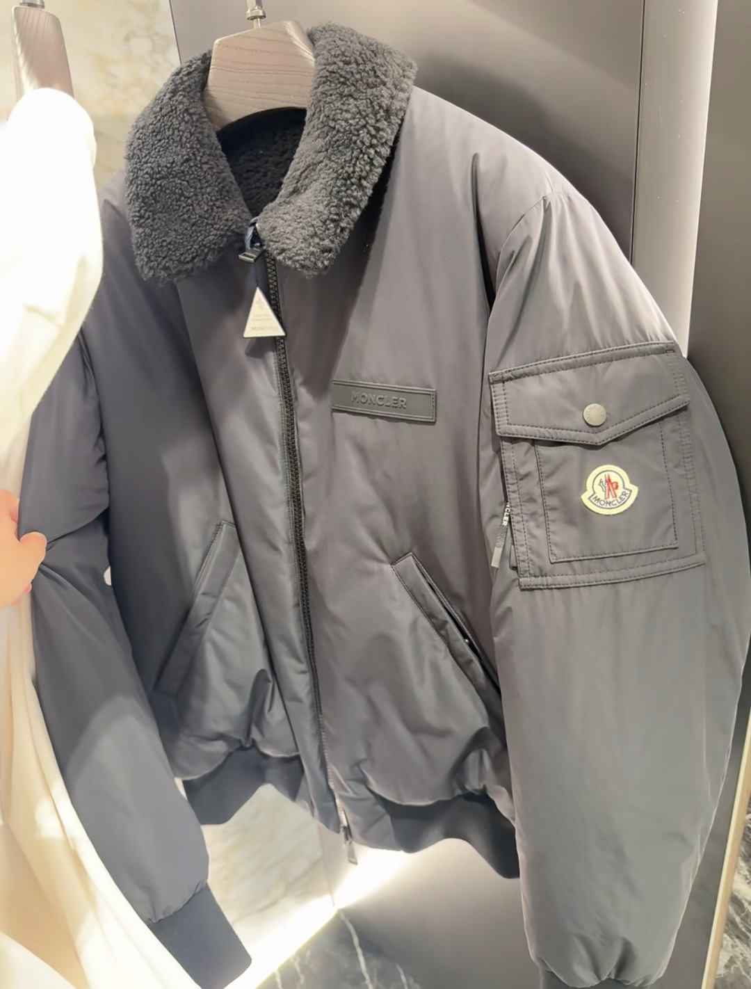 Moncler Maulevrier男士双面泰迪绒飞行员羽绒夹克外套.两面穿搭.柜台实拍参考.
