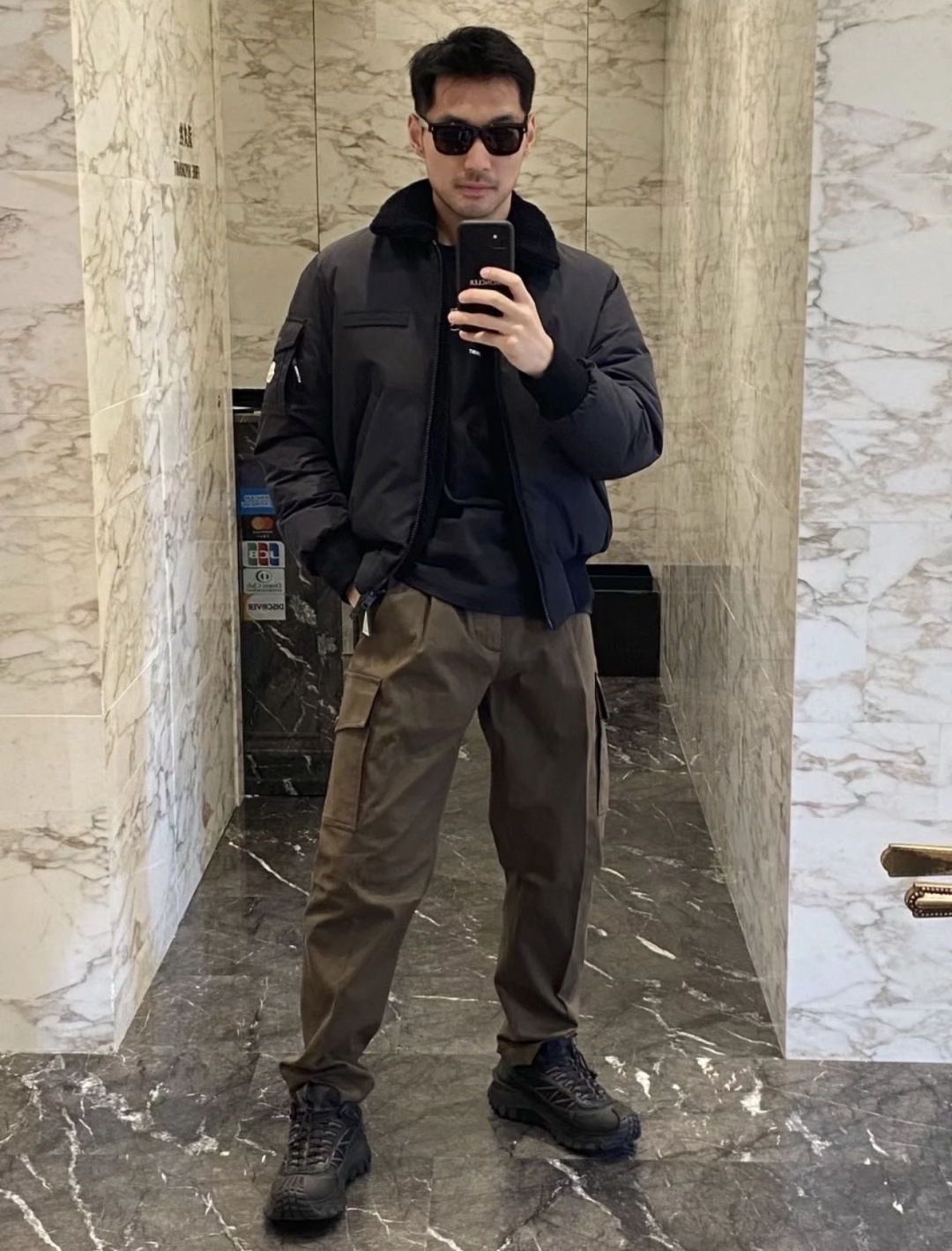 上身效果｜Moncler Maulevrier男士双面泰迪绒飞行员羽绒夹克外套.两面穿搭.双重锁温.