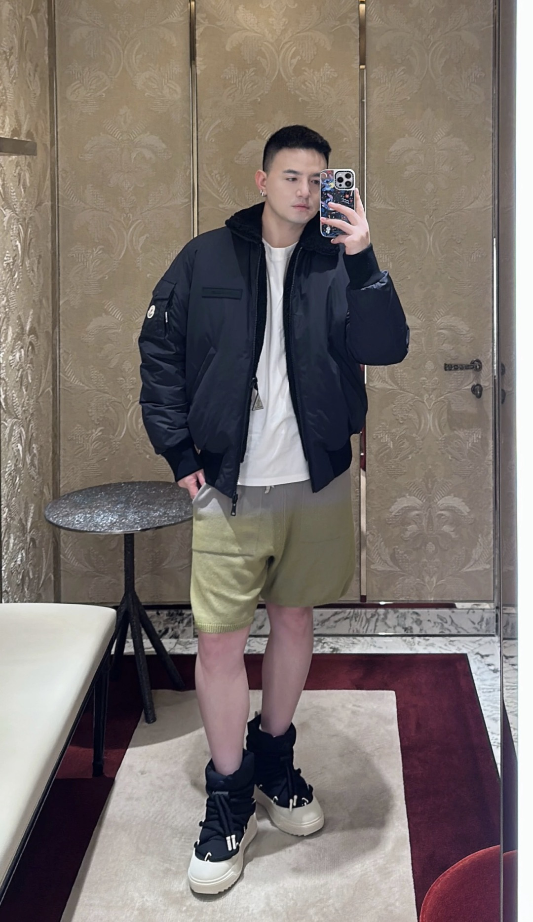 上身效果｜Moncler Maulevrier男士双面泰迪绒飞行员羽绒夹克外套.两面穿搭.双重锁温.