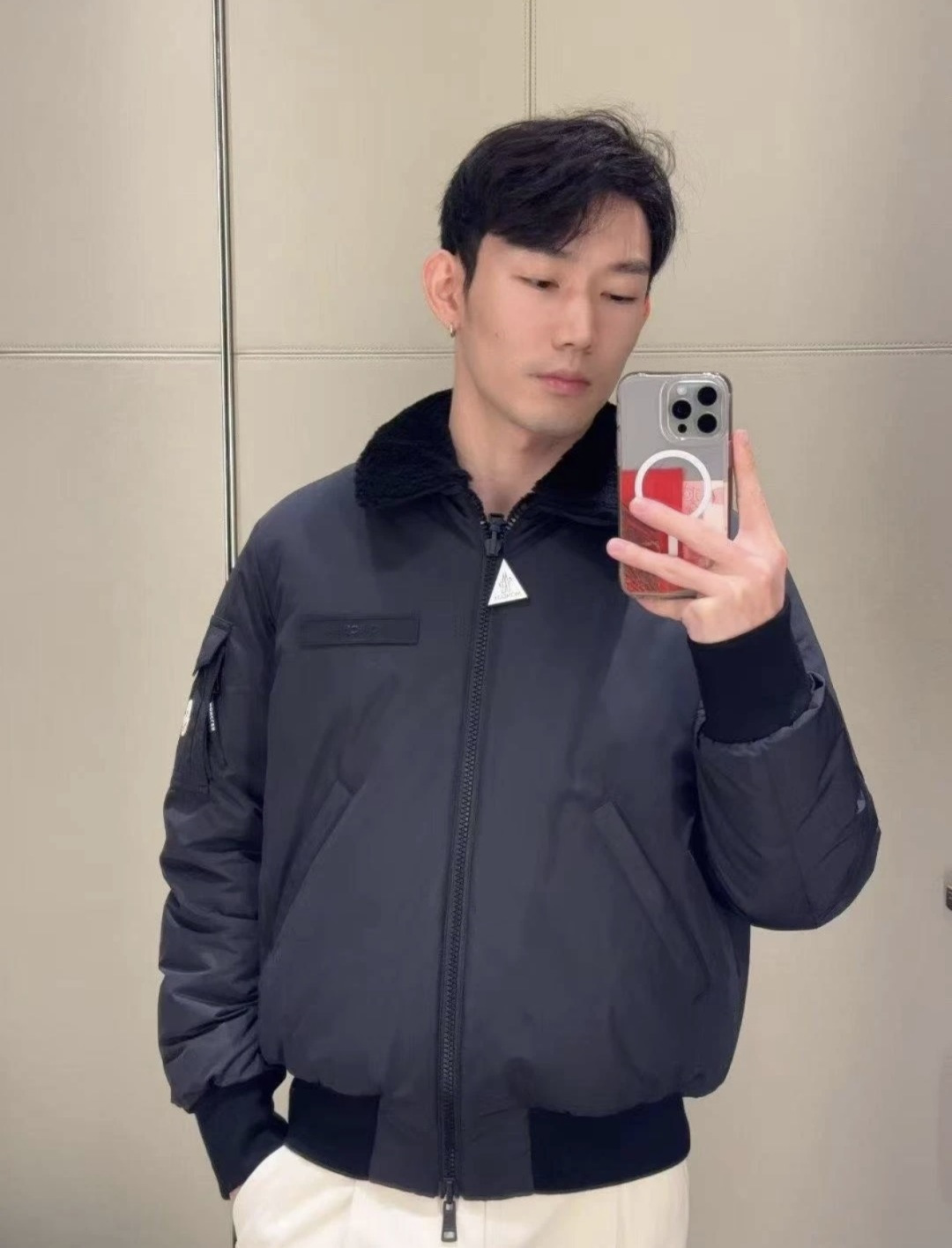 上身效果｜Moncler Maulevrier男士双面泰迪绒飞行员羽绒夹克外套.两面穿搭.双重锁温.