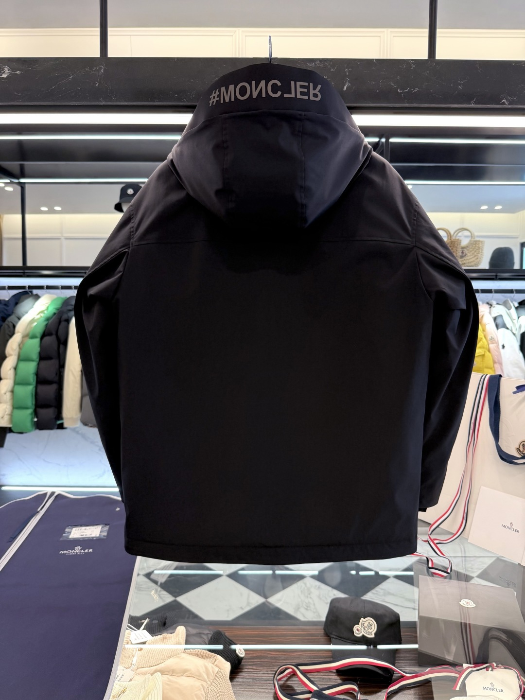 . 520639_780 520639_780