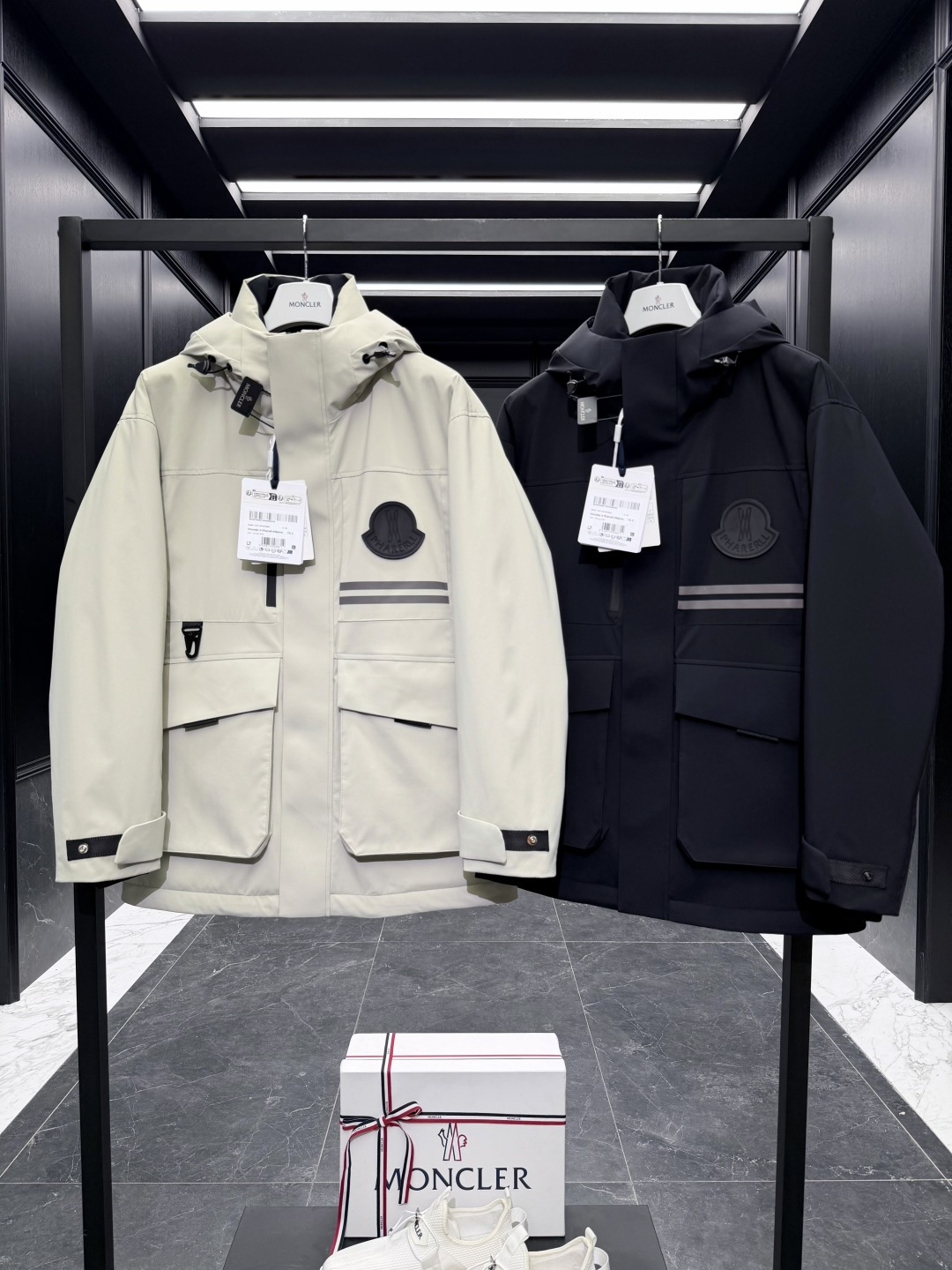 Moncler x Pharrell Williams菲董限定男女款中长工装休闲风羽绒服夹克外套.两色实