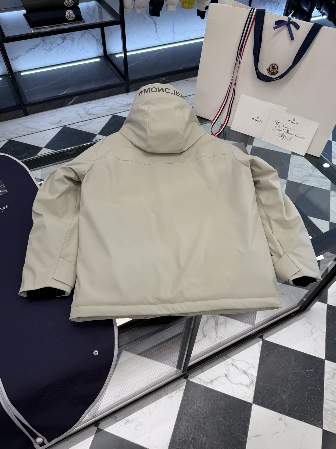 Moncler x Pharrell Williams菲董限定男女款中长工装休闲风羽绒服夹克外套.更多细