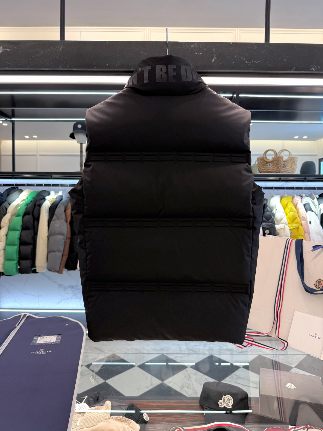 . 520656_610 520656_610