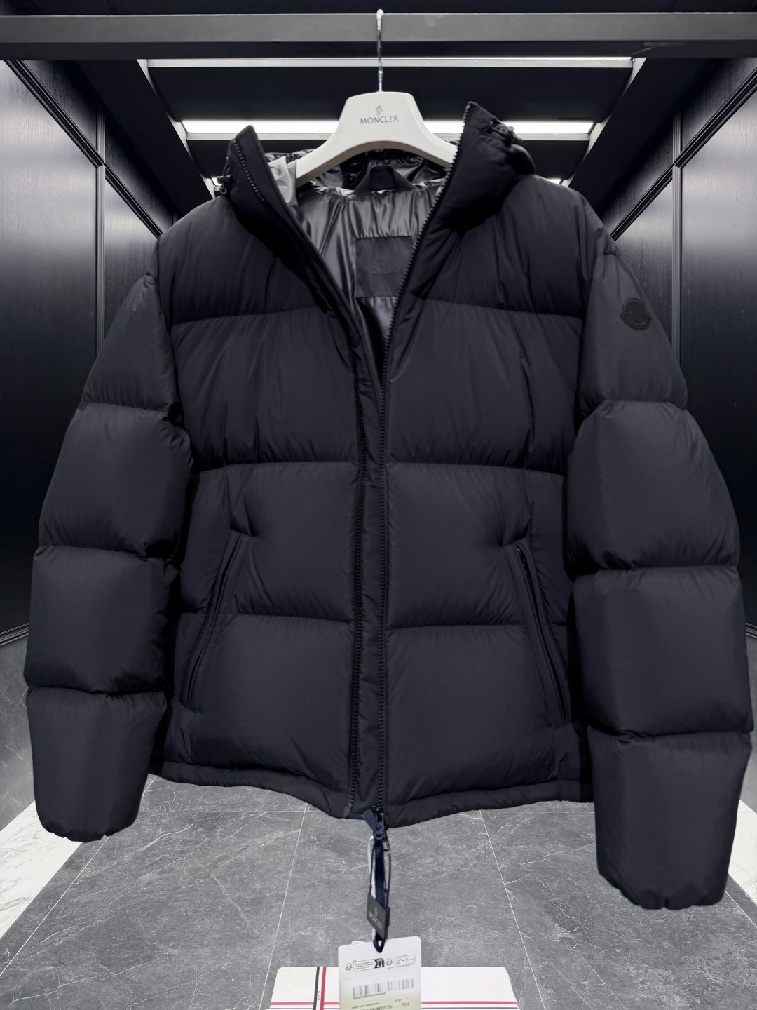 特级羽绒⬆️Moncler Meriera男士连帽短款羽绒夹克外套.2025全新王牌爆款.全新黑武士.另