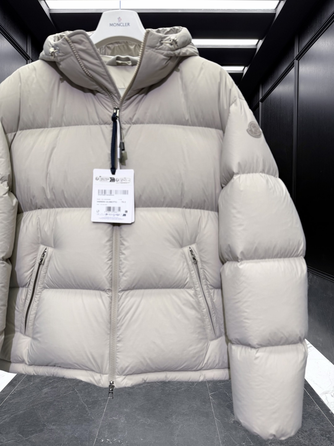 特级羽绒⬆️Moncler Meriera男士连帽短款羽绒夹克外套.2025全新王牌爆款.冰灰配色,太高