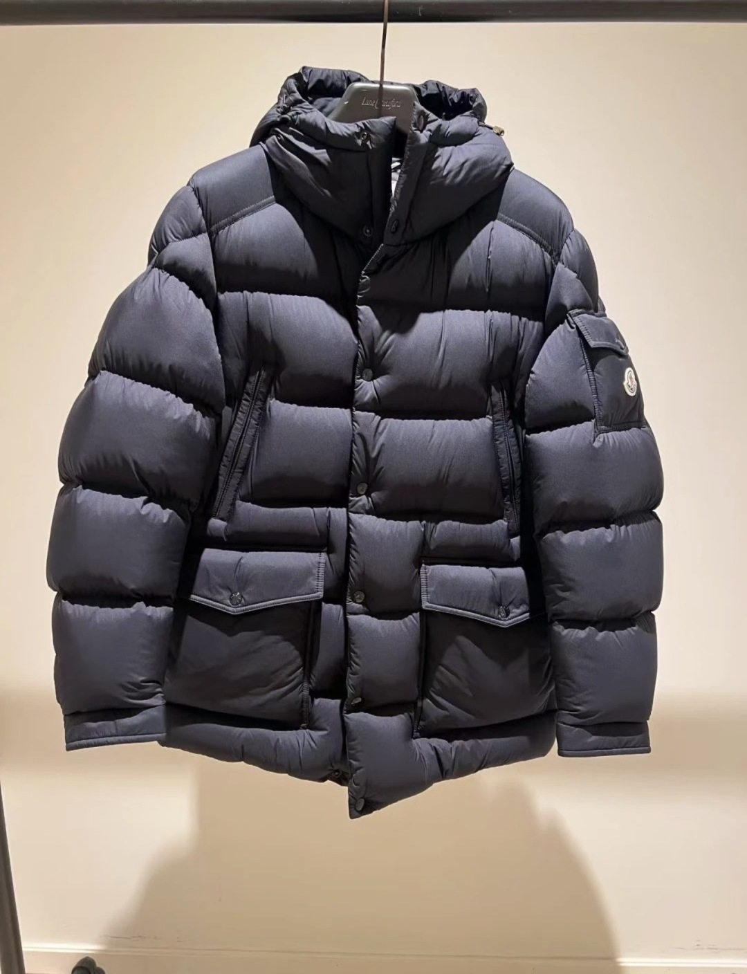 Moncler【加厚保暖】Bretagne(王牌渠道臻品)男士连帽中长羽绒夹克外套.柜台实拍参考.