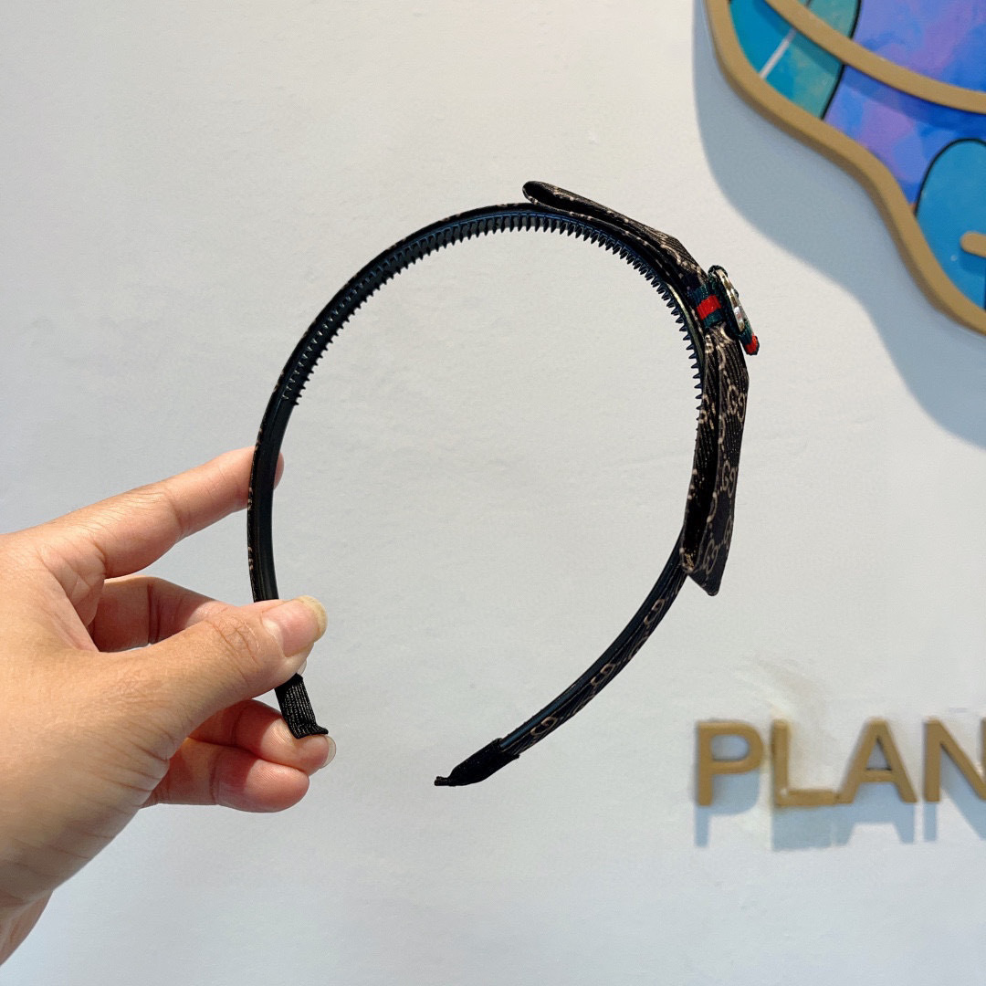 Gucci Hair Accessory: Red Classic Packaging for Fashionable Goddesses (7 words) - 图片 4