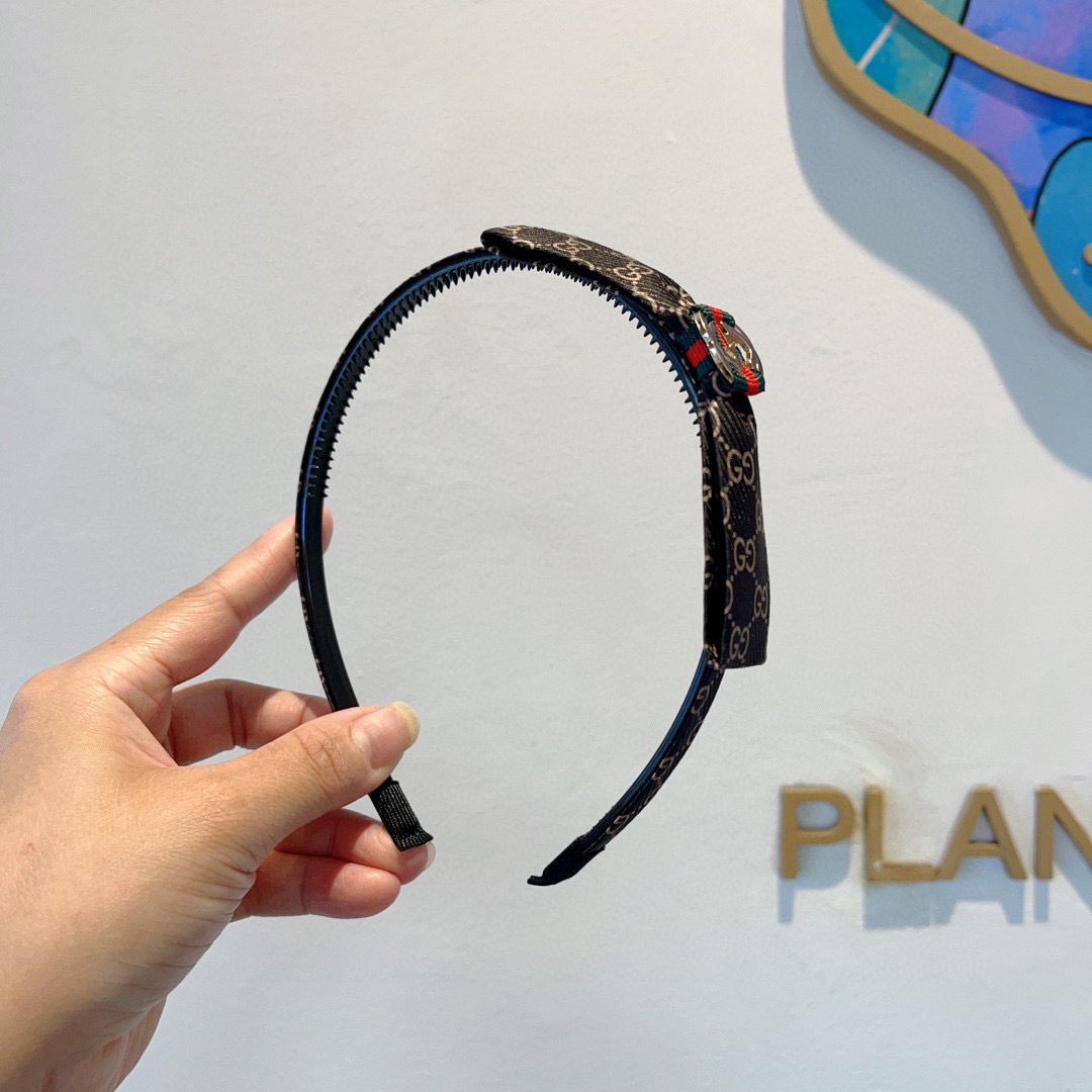 Gucci Hair Accessory: Red Classic Packaging for Fashionable Goddesses (7 words) - 图片 2