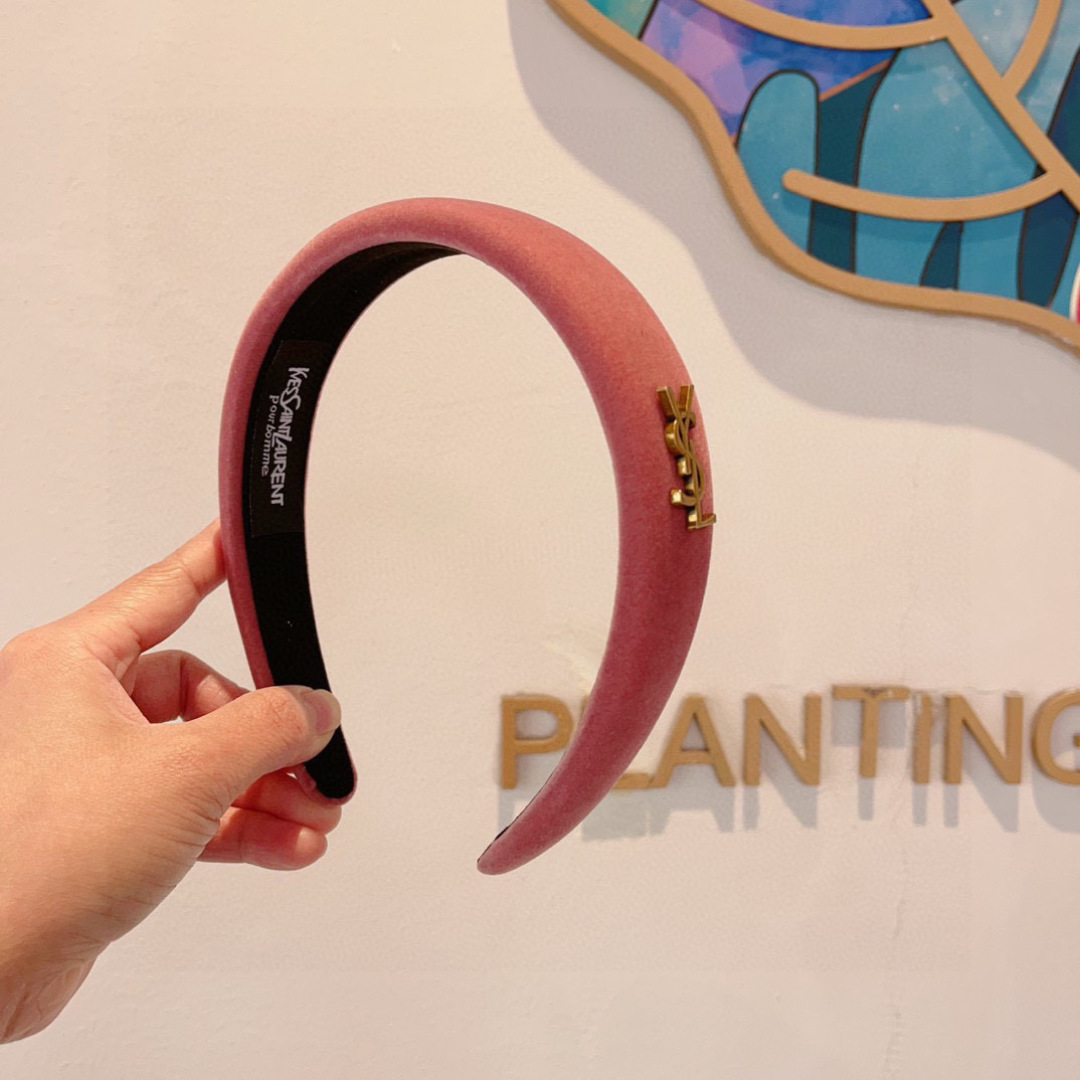 Review of St. Roland’s Korean Velvet Sponge Packaging on Page 99 - 图片 1