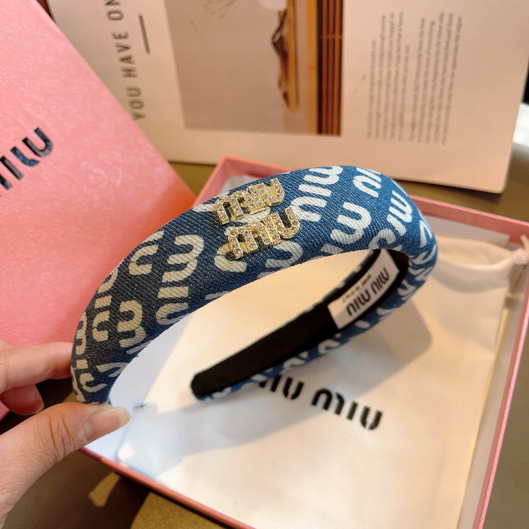 MiUMIU’s New Hand-Made Cowboy Rag: Hip-Hop Style Packaging (99) - 图片 6