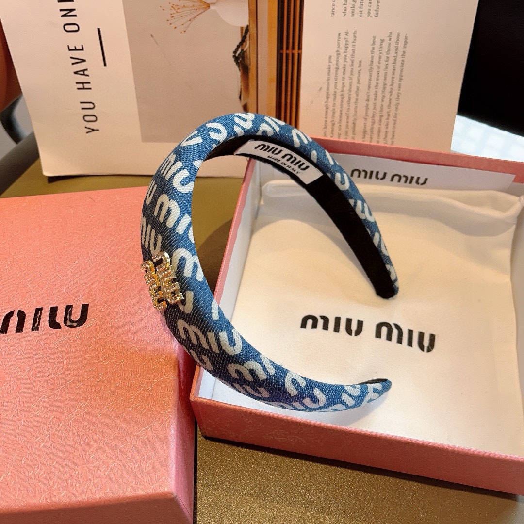 MiUMIU’s New Hand-Made Cowboy Rag: Hip-Hop Style Packaging (99) - 图片 5