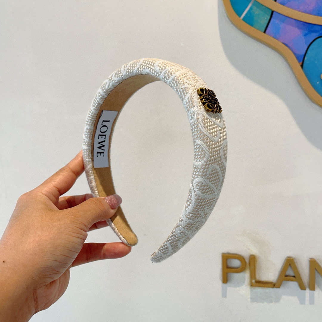 Loewe’s Top-of-the-Line Sponge Hair Supply for Fashionable Charm (Packaging p. 99) - 图片 2