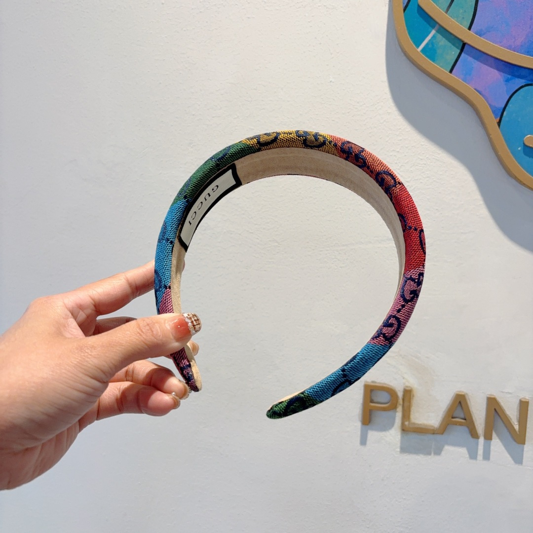 Gucci Red Classic New Spectrum Packaging: Fashionable Must-Have for Goddesses (8 words) - 图片 4