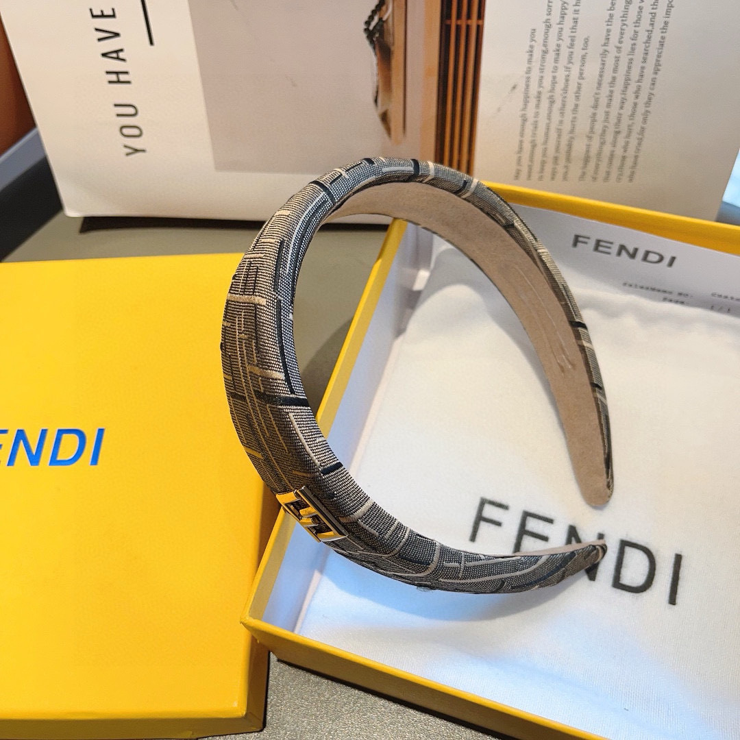 Packaging p. 99 FENDI FINDI, FUNDI, FUNDI, FUNDI, FUNDI, FUNDI, FUNDI - 图片 5