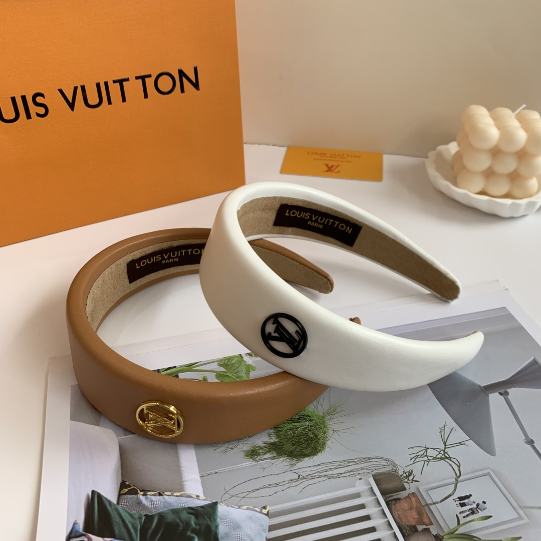 Latest LV Fashion Packaging Trends in America and the US – Internet Money and Goddess Bouquets