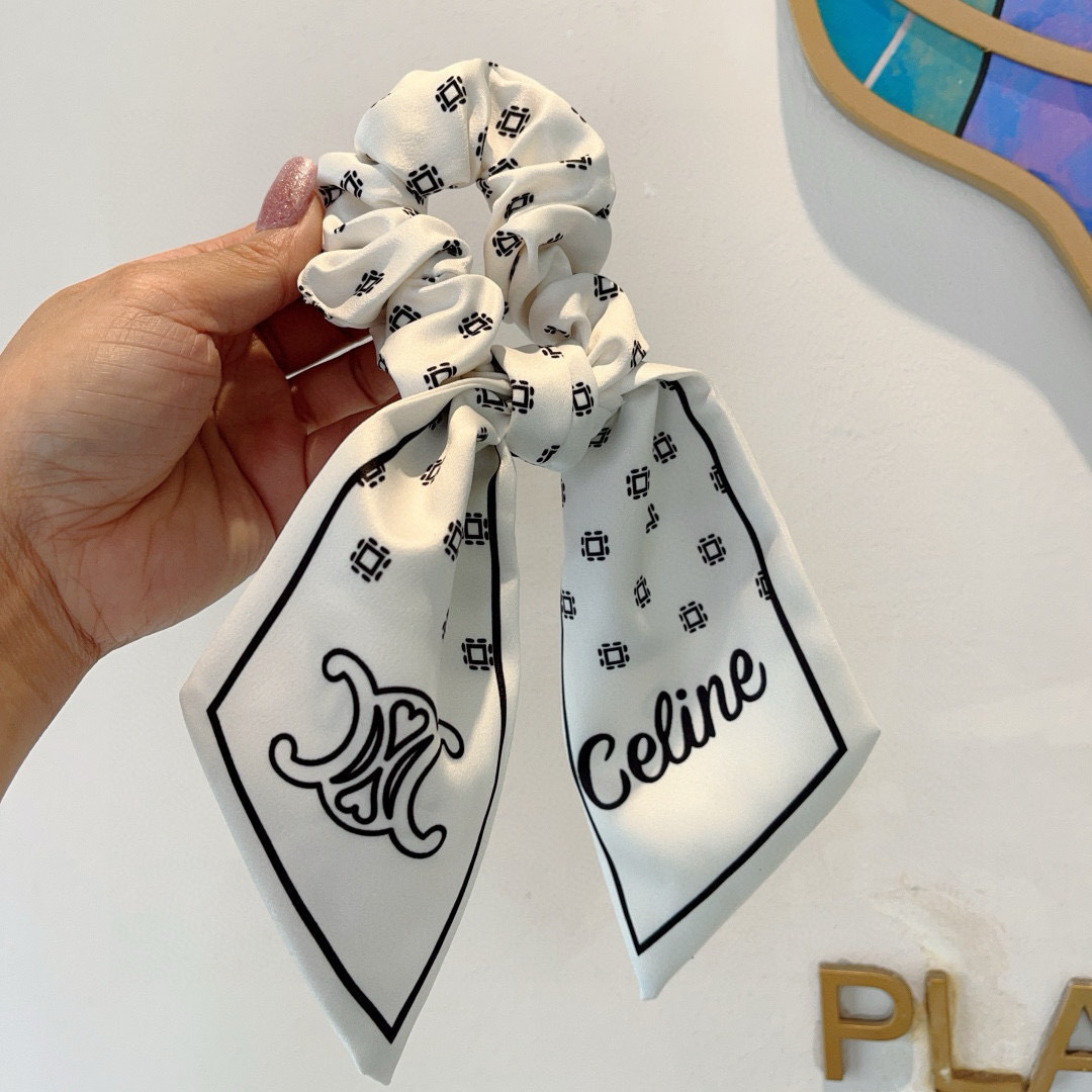 High-End Korean Leather Bands and Classic Designs: CELINE Packaging Highlights Elegance and Style - 图片 2