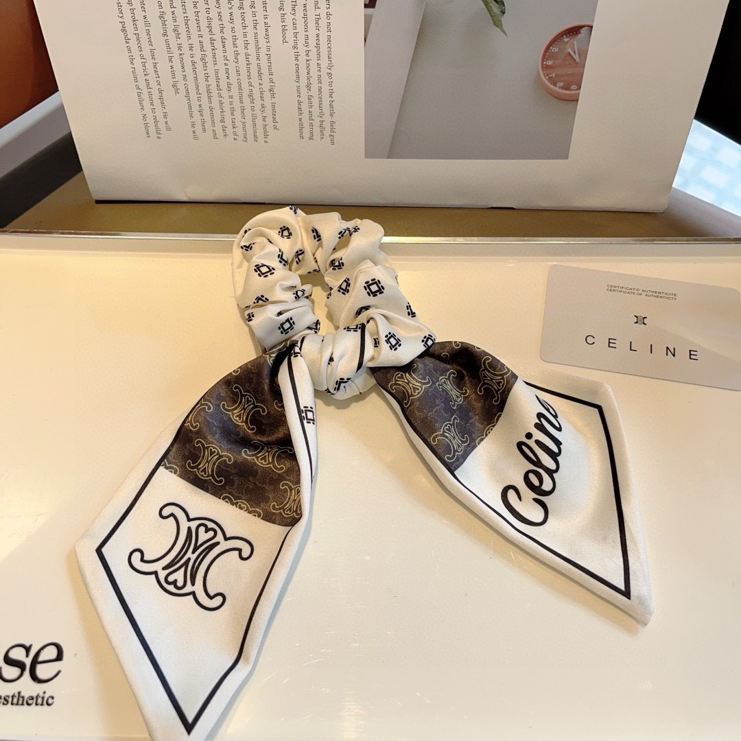 High-End Korean Leather Bands and Classic Designs: CELINE Packaging Highlights Elegance and Style - 图片 5