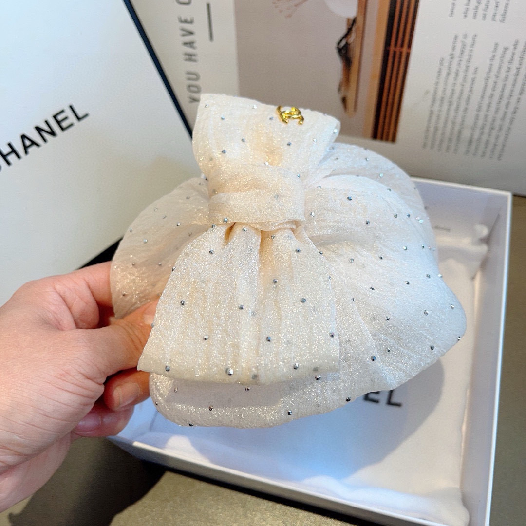 Chanel’s Summer Fragrance: Retro-Cap Design with High-End Materials and Fashion Elements - 图片 8