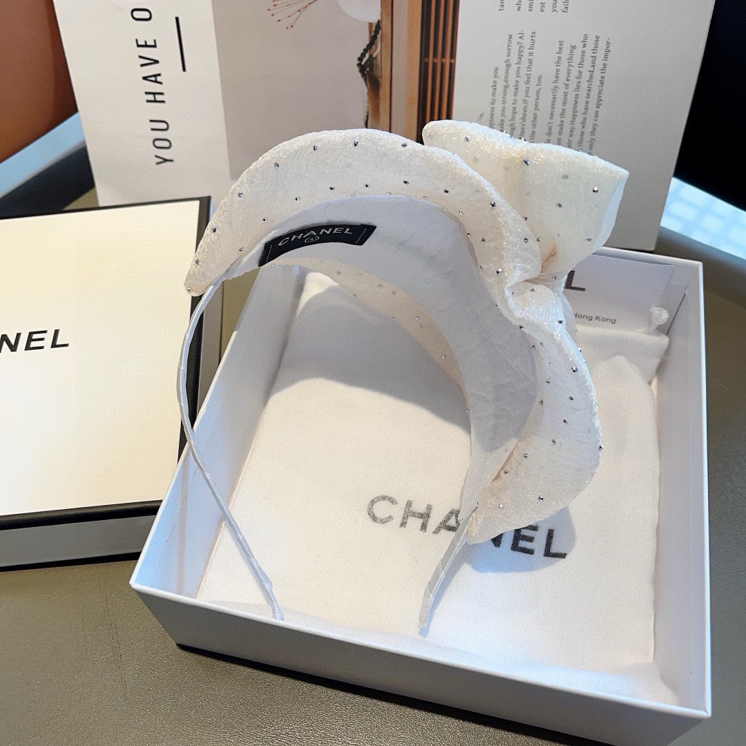 Chanel’s Summer Fragrance: Retro-Cap Design with High-End Materials and Fashion Elements - 图片 7