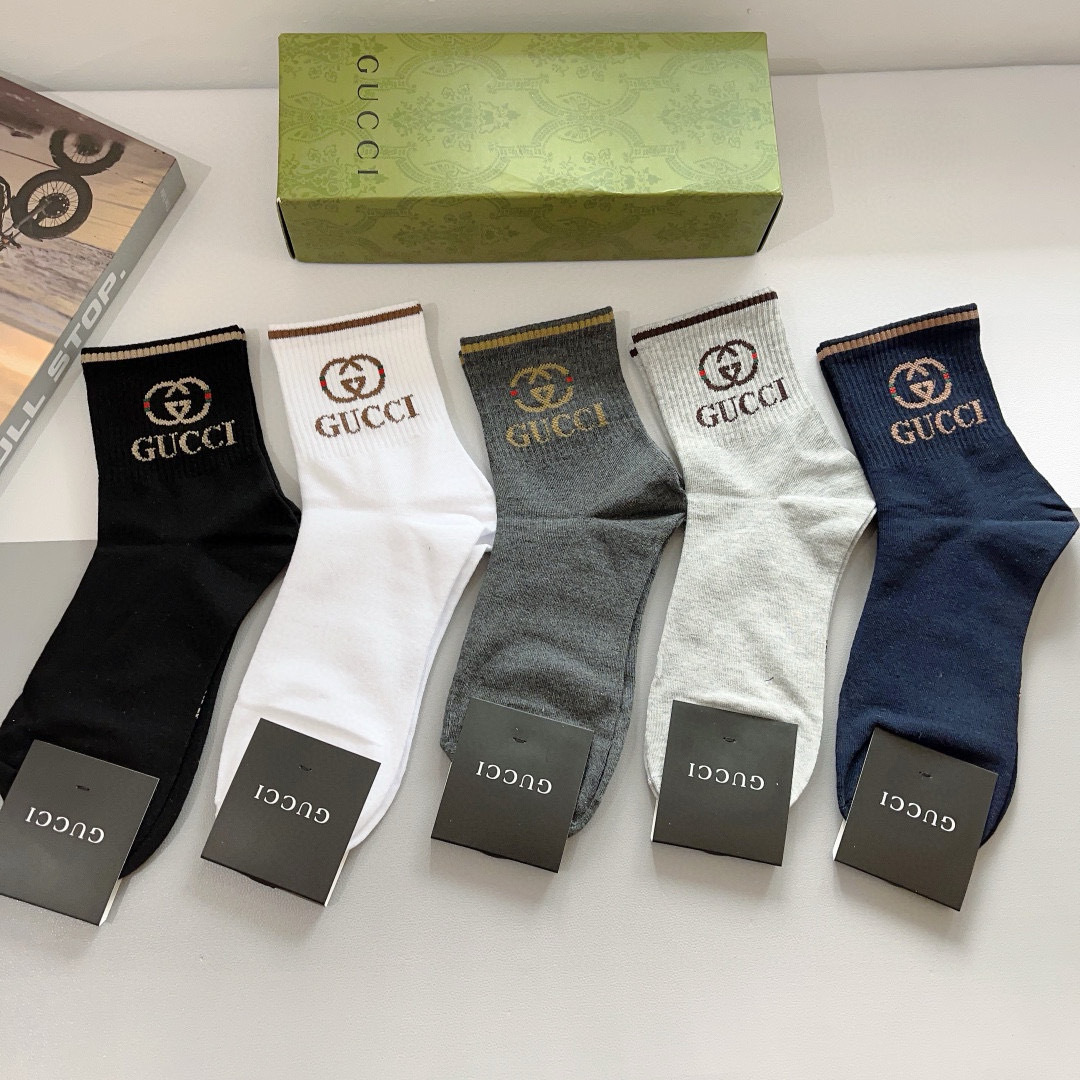 配包装（一盒5双）
GUCCI 古奇男士新款袜子！纯棉面料，经典图案，专柜同步中筒袜子，💛大牌出街，潮人