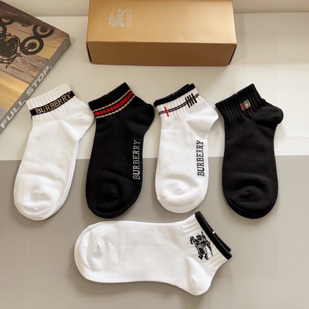 配包装（一盒5双） 🌟 BURBERRY 巴宝莉超火爆小单品，高版本羊毛面料，潮人必备 爆款，经典字母l