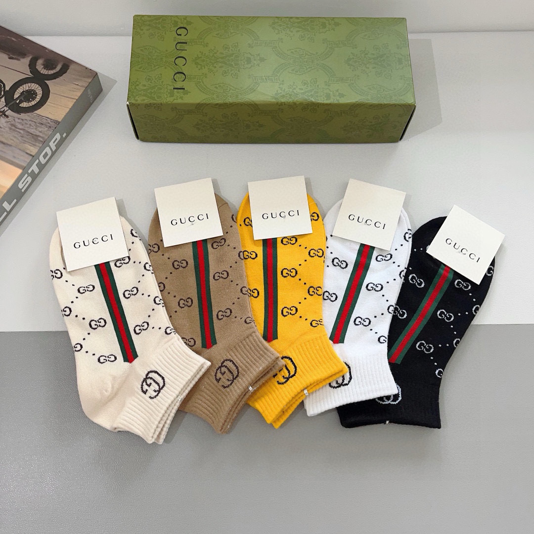 配包装（一盒5双）
 Gucci 古奇 ins超火爆短款袜，纯棉面料，潮人必备 ，Gucci 爆款，经典
