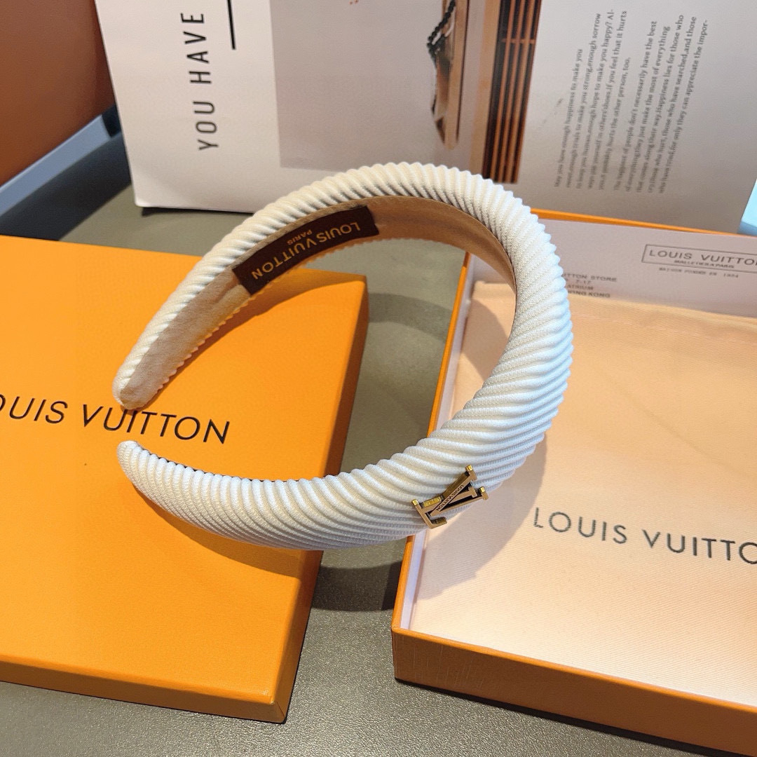 Trendy Louis Vuitton Packaging: Hot New Money and Fashion Headliners (9 words) - 图片 6