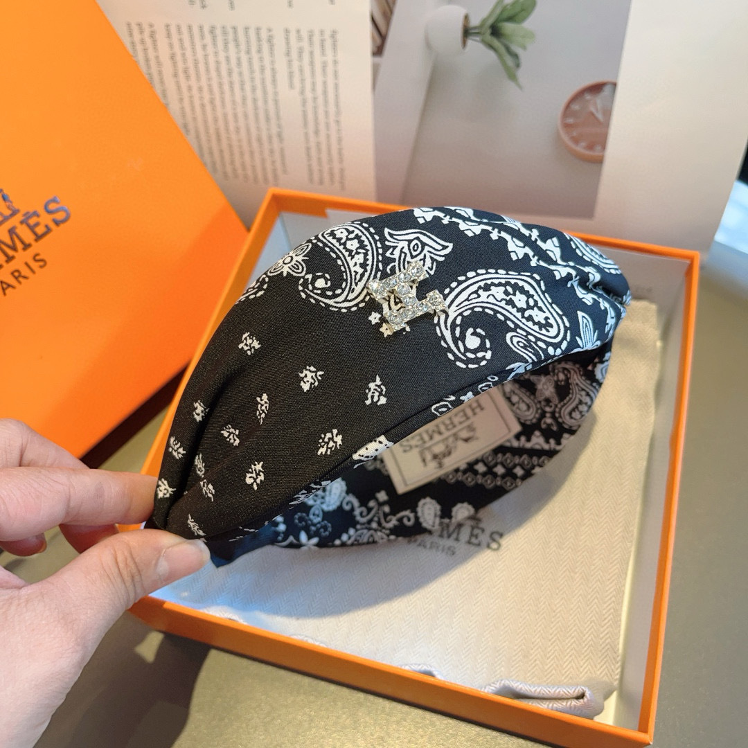 Luxury Packaging: Hermes Silk Imports and Exports on Page 99 - 图片 6