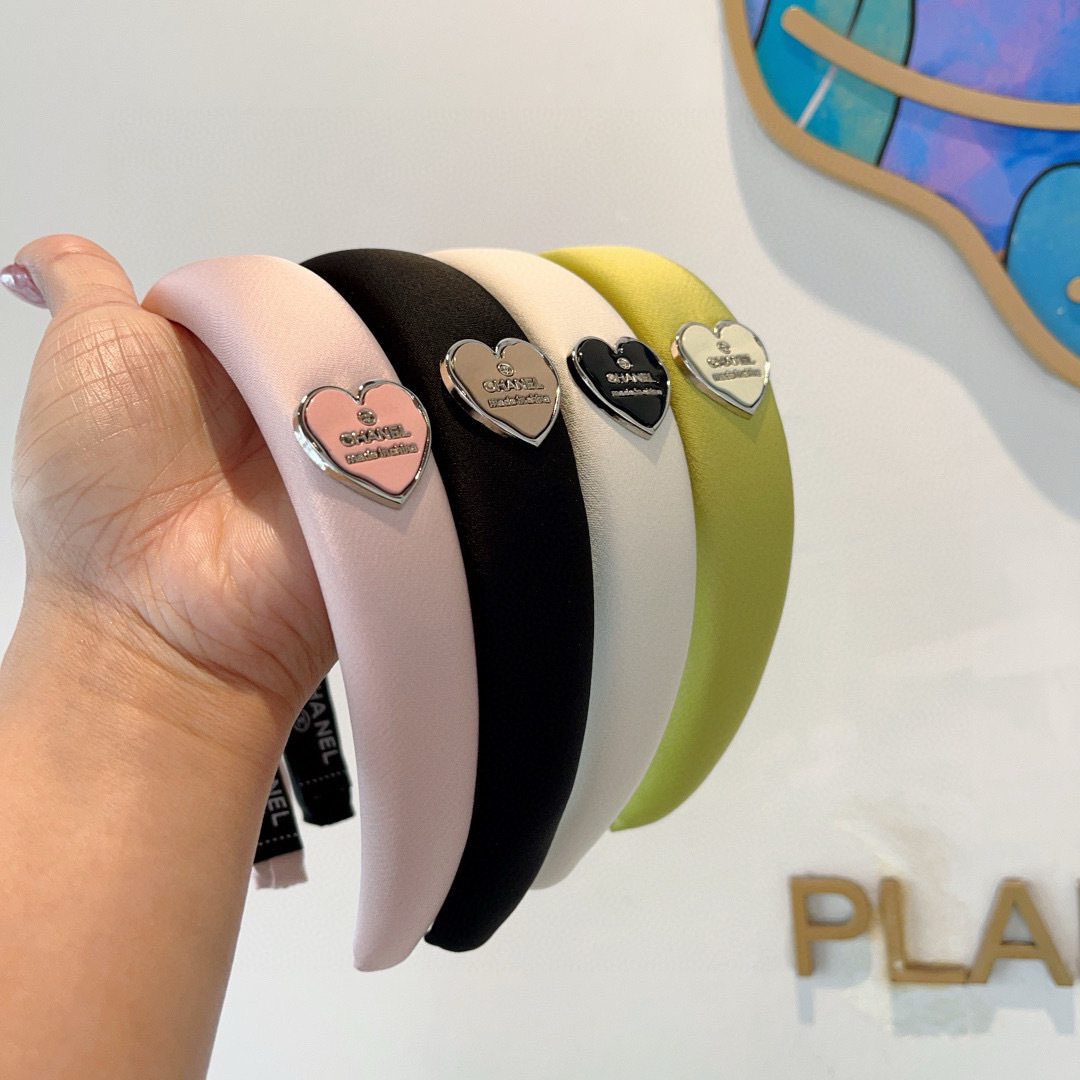 CHANEL’s New High-End Multicolor Packaging on Page 99 - 图片 9