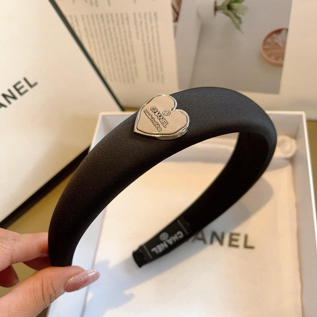 CHANEL’s New High-End Retro-Net Red Packaging with Multicolor Options - 图片 6