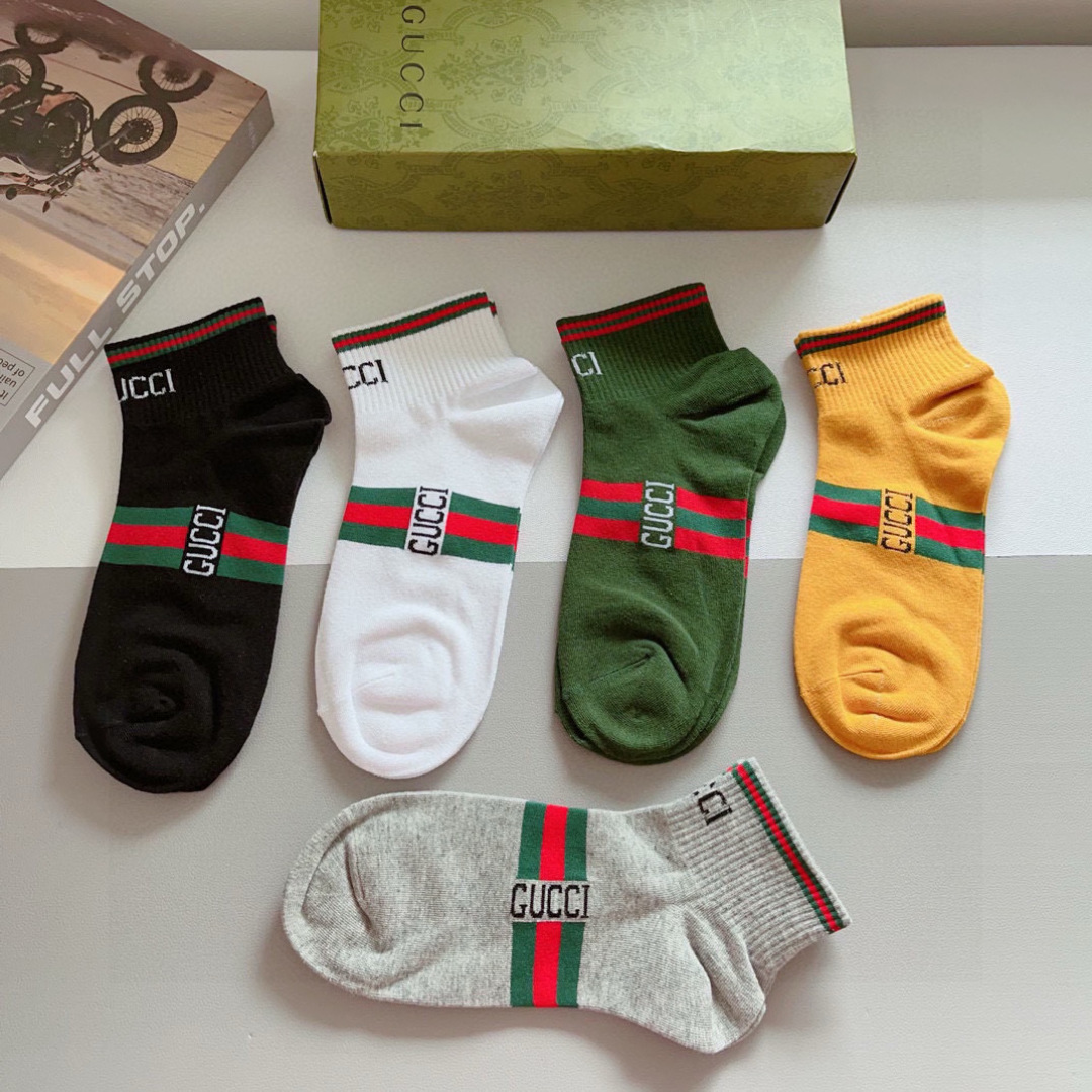 配包装（一盒5双）
 Gucci 古奇 新款中筒男女通用袜，纯棉面料，潮人必备 ，爆款经典双G，个性时尚