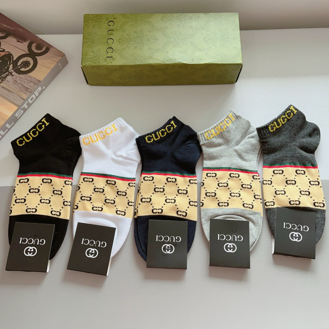 配包装（一盒5双） Gucci 古奇 ins超火爆小单品男款袜子，纯棉面料，潮人必备 ，Gucci 爆款