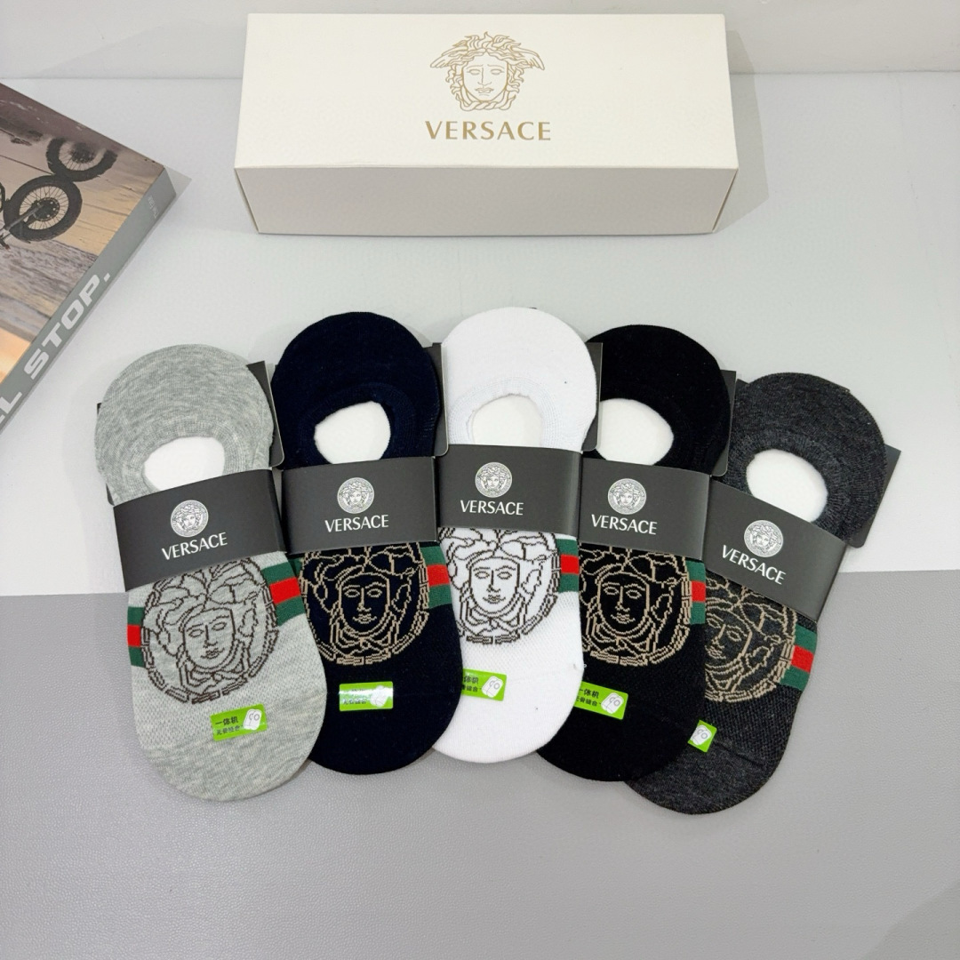 NO:299244,Packaging [one box and five pairs] VERSACE Versace is an indispensable counter purchasing quality for big European and American men's boat socks. It is super high and stylish when paired, and it must be fashionable!  !  !  socks, stockings, socks, versace, versace, socks19860909配包装【一盒五双】 VERSACE范思哲 欧美大牌男款船袜潮人必不可少的专柜代购品质 搭配起来超高逼格 必入时髦小单品！！！袜子,丝袜,袜子,versace,versace,socks,accessory