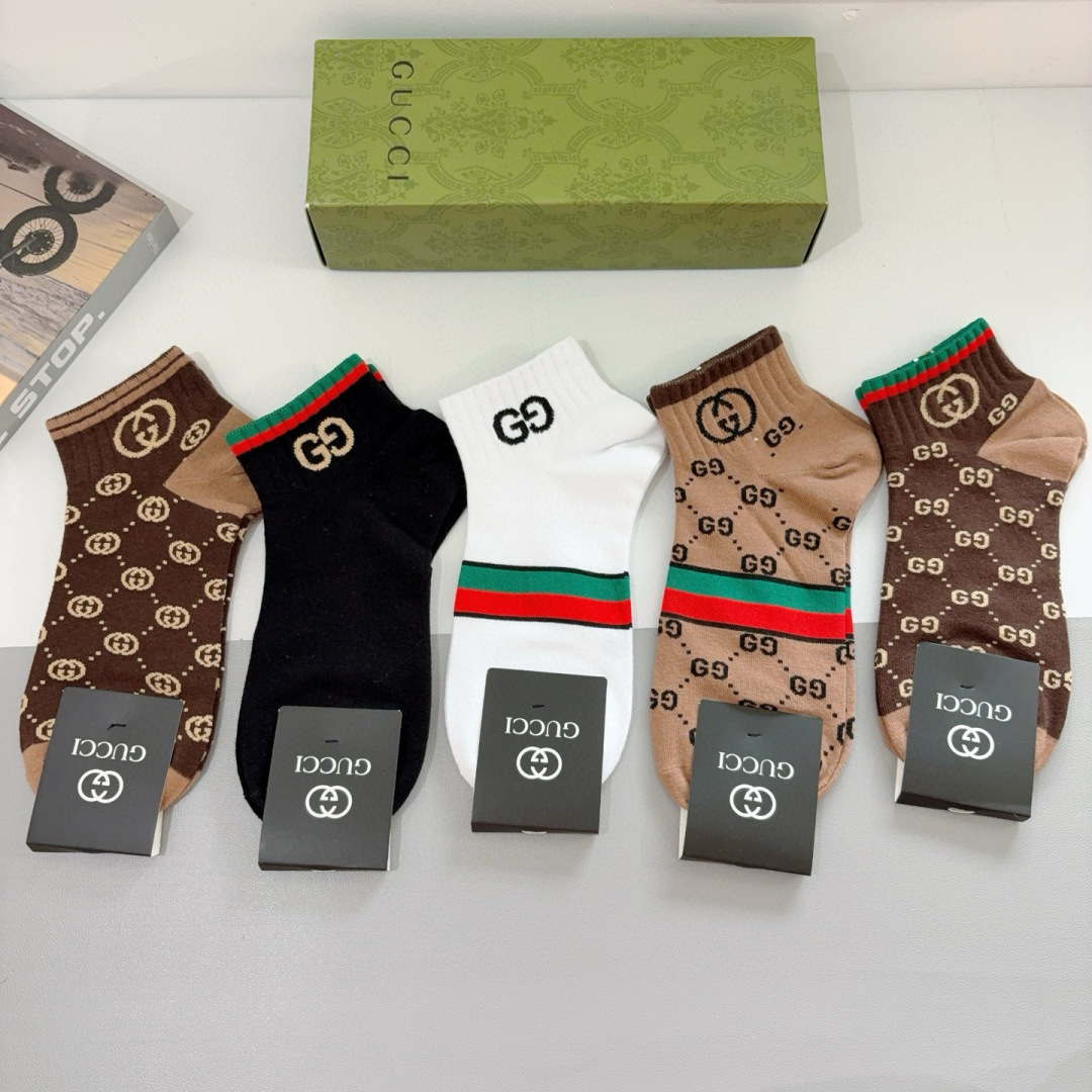 配包装（一盒5双） Gucci 古奇 ins超火爆小单品男女同款袜子，纯棉面料，潮人必备 ，Gucci 