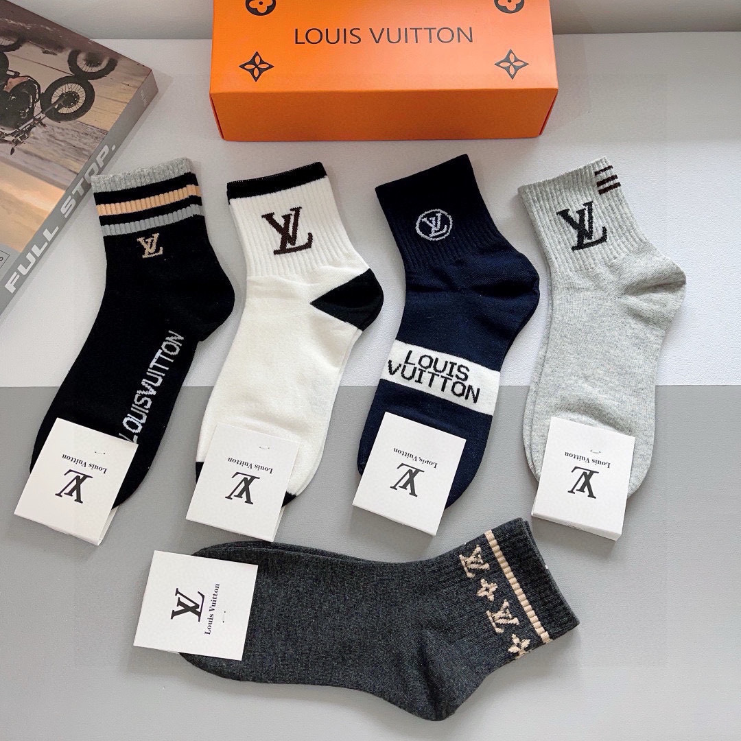 配包装（一盒5双） 🌟 LV 路易威登 超火爆小单品，纯棉面料，潮人必备 爆款，个性时尚百搭款，！你值得