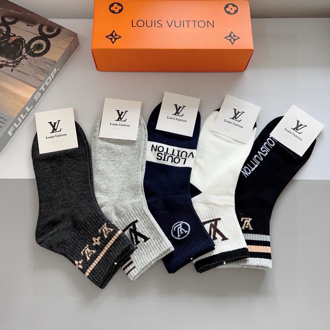 配包装（一盒5双） 🌟 LV 路易威登 超火爆小单品，纯棉面料，潮人必备 爆款，个性时尚百搭款，！你值得