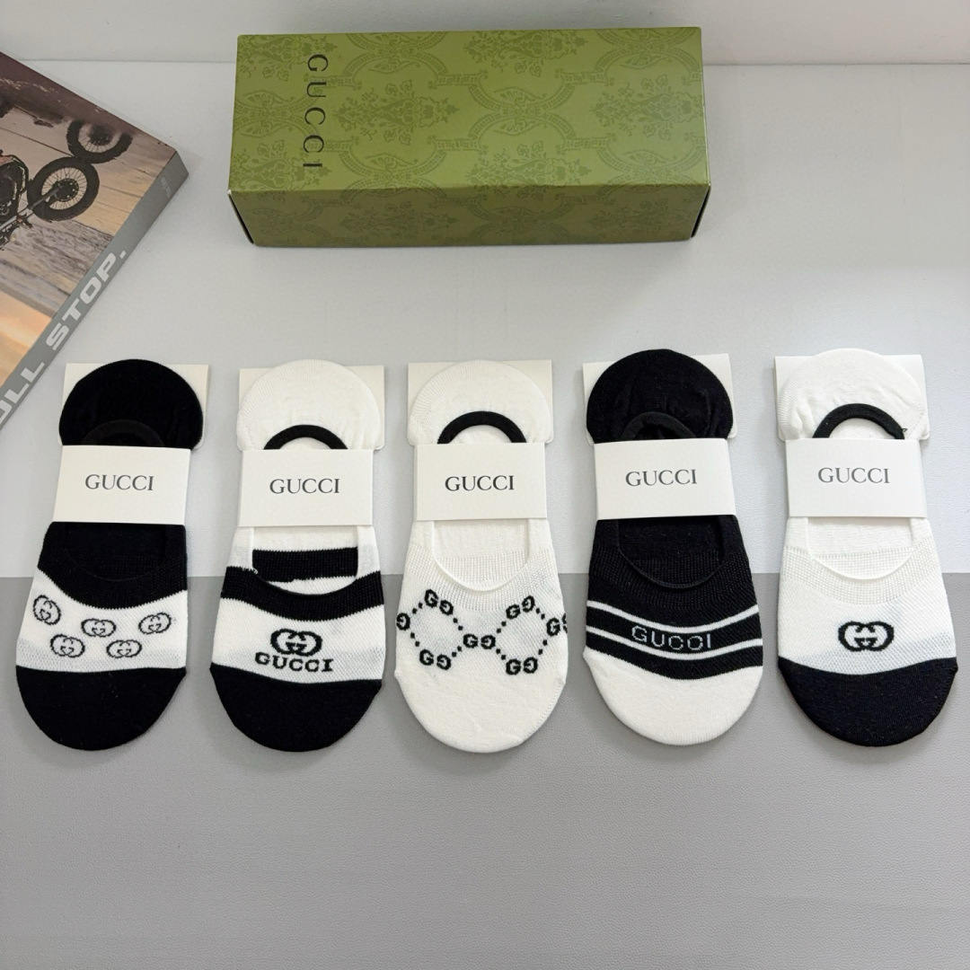 配包装（一盒5双） Gucci 古奇 ins超火爆小单品袜子，纯棉面料，潮人必备 ，Gucci 爆款，经