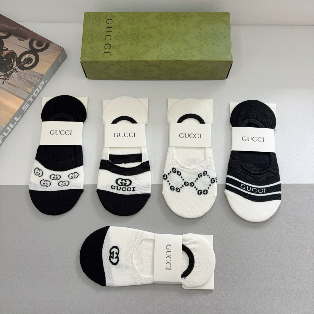 配包装（一盒5双） Gucci 古奇 ins超火爆小单品袜子，纯棉面料，潮人必备 ，Gucci 爆款，经