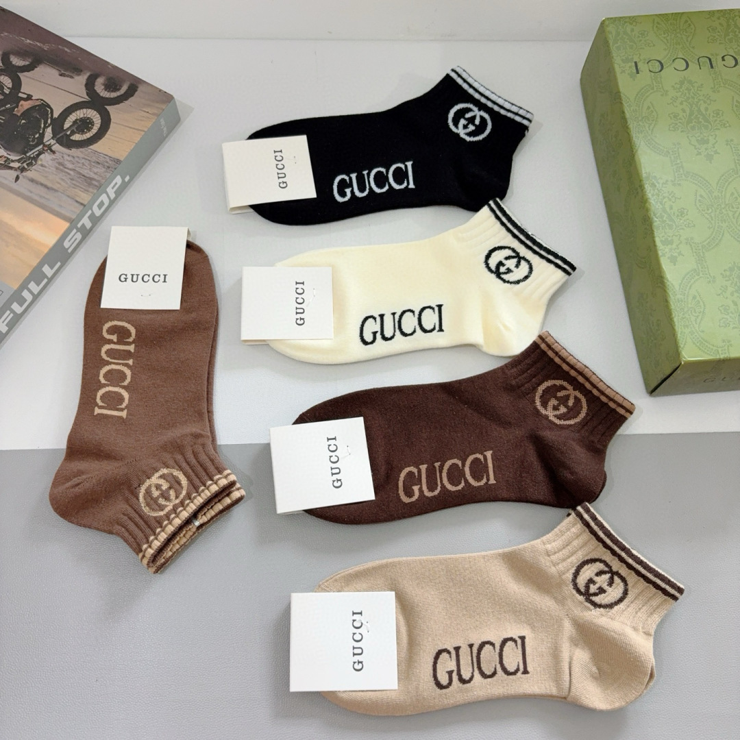 配包装（一盒5双）
 Gucci 古奇 ins超火爆短款船袜 纯棉面料，潮人必备 ，Gucci 爆款，经