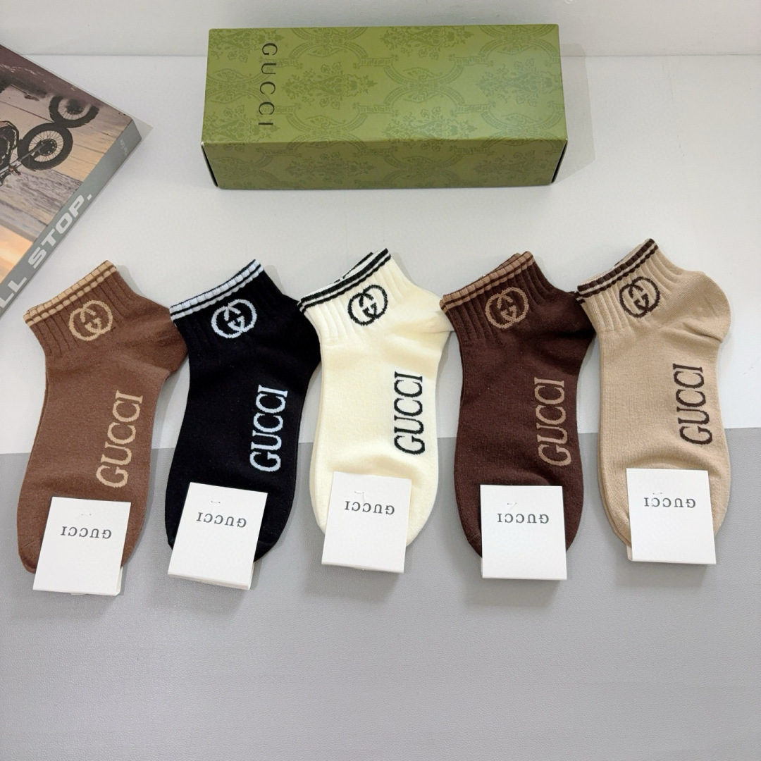 配包装（一盒5双）
 Gucci 古奇 ins超火爆短款船袜 纯棉面料，潮人必备 ，Gucci 爆款，经