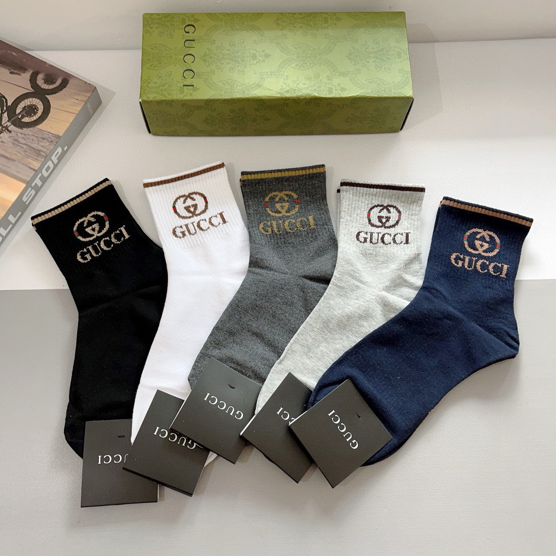 配包装（一盒5双）
GUCCI 古奇男士新款袜子！纯棉面料，经典图案，专柜同步中筒袜子，💛大牌出街，潮人