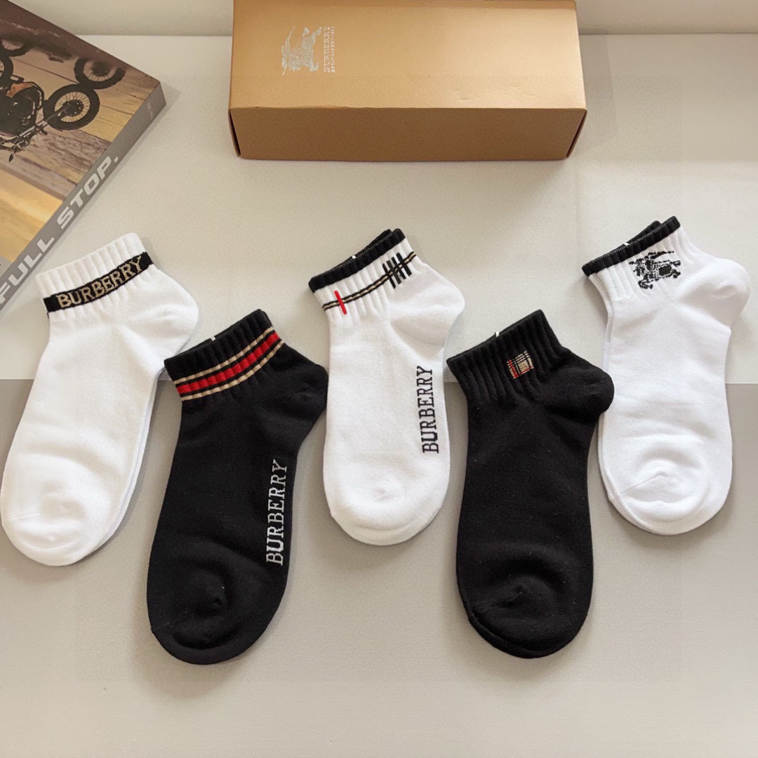 配包装（一盒5双） 🌟 BURBERRY 巴宝莉超火爆小单品，高版本羊毛面料，潮人必备 爆款，经典字母l