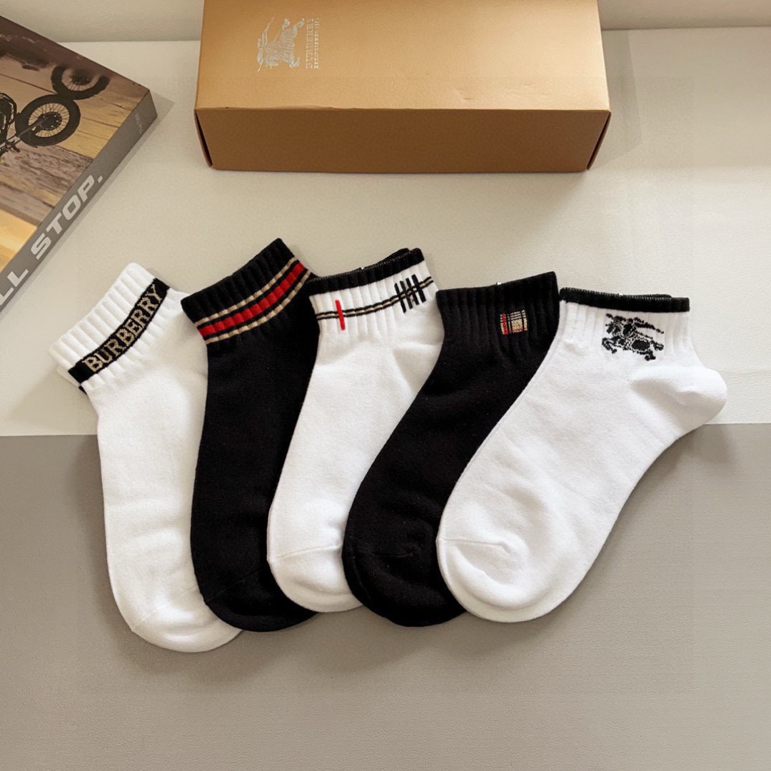 配包装（一盒5双） 🌟 BURBERRY 巴宝莉超火爆小单品，高版本羊毛面料，潮人必备 爆款，经典字母l