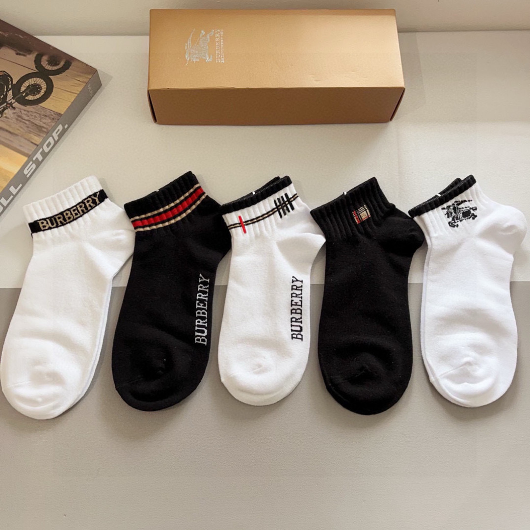 配包装（一盒5双） 🌟 BURBERRY 巴宝莉超火爆小单品，高版本羊毛面料，潮人必备 爆款，经典字母l
