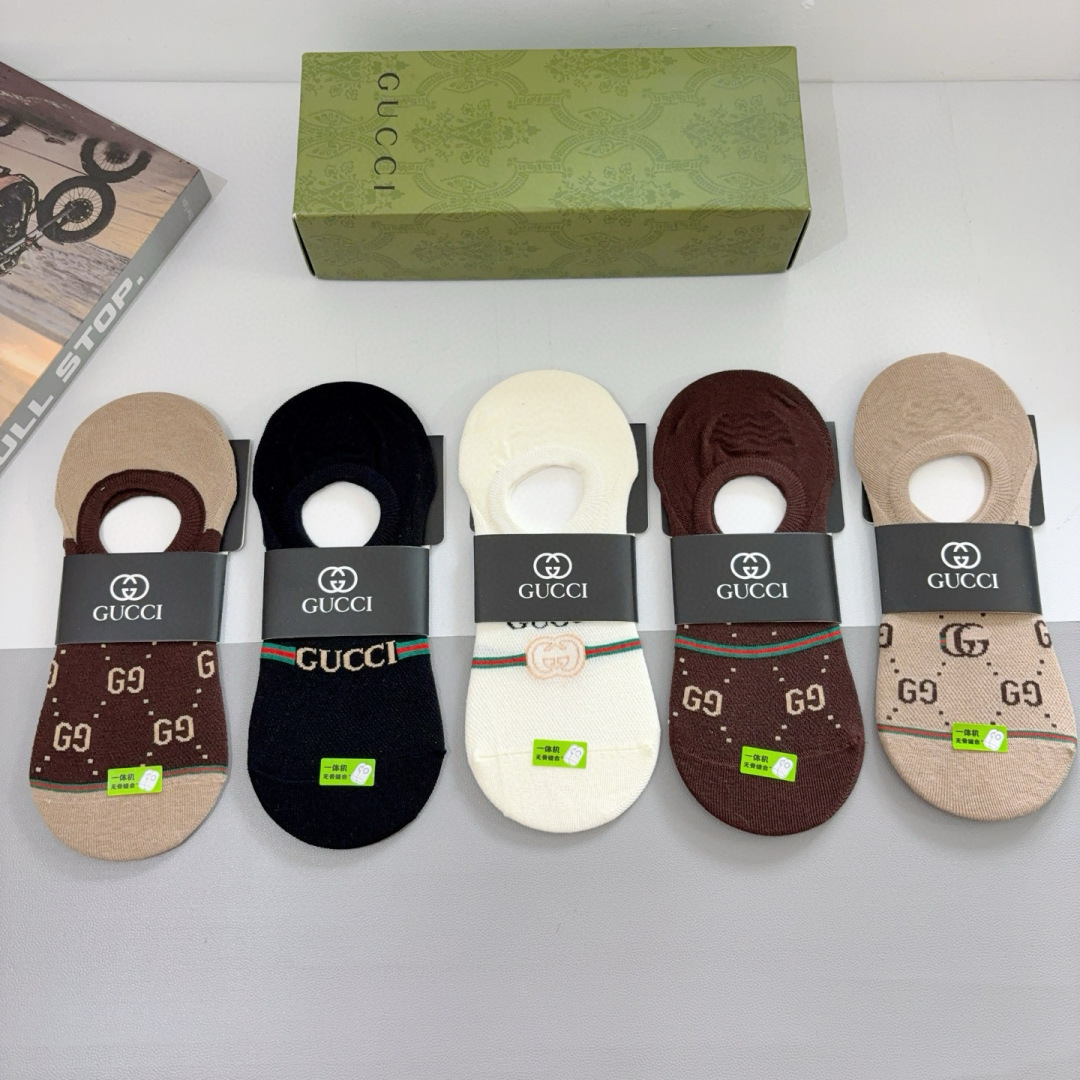 配包装（一盒5双）
 Gucci 古奇 ins超火爆男士短款船袜，纯棉面料，潮人必备 ，经典G家袜子 个