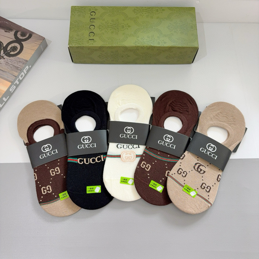 配包装（一盒5双）
 Gucci 古奇 ins超火爆男士短款船袜，纯棉面料，潮人必备 ，经典G家袜子 个