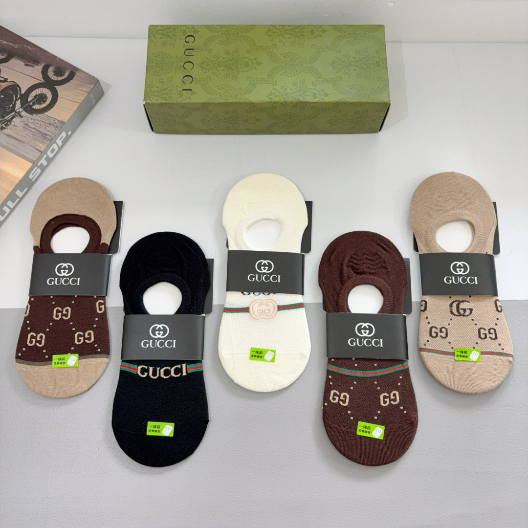 配包装（一盒5双）
 Gucci 古奇 ins超火爆男士短款船袜，纯棉面料，潮人必备 ，经典G家袜子 个