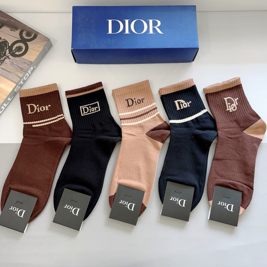 配包装（一盒5双） 🌟 Dior （迪奥）超火爆小单品，纯棉面料，潮人必备 爆款，个性时尚百搭款，！你值