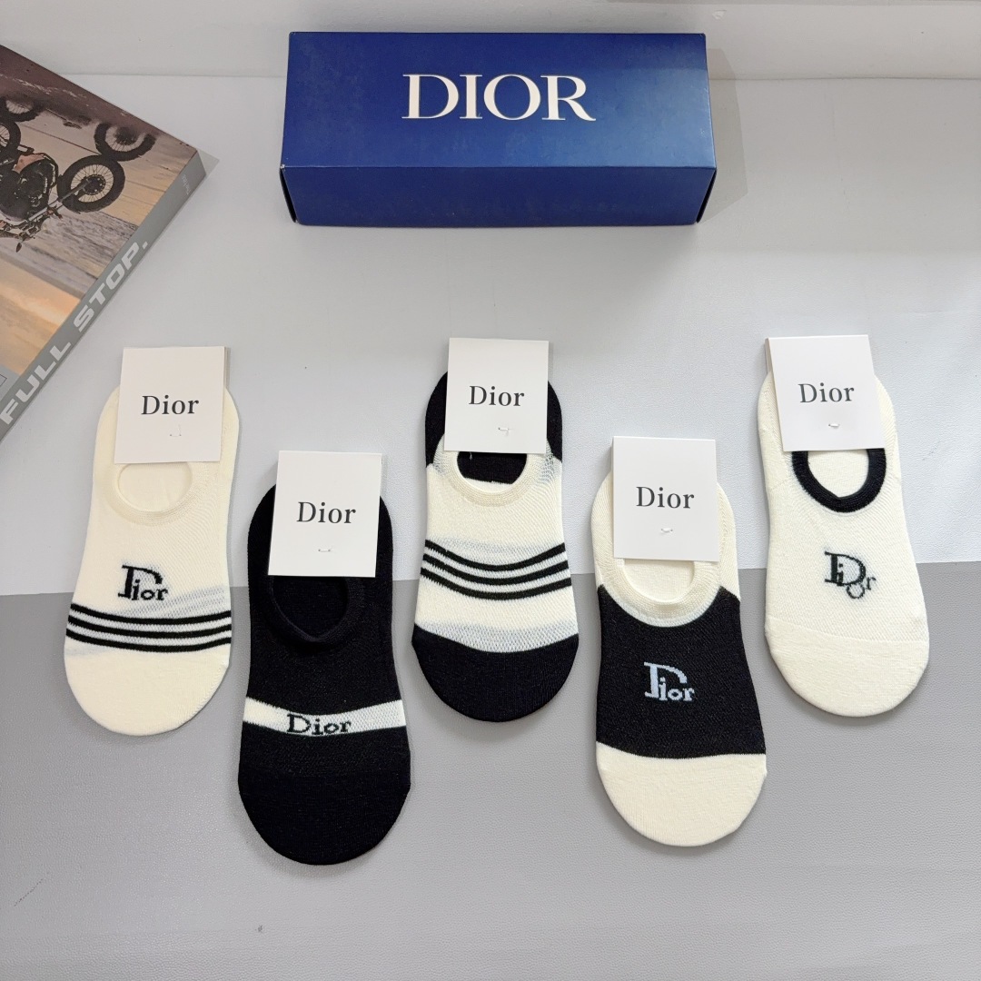 配包装（一盒5双） 
Dior 迪奥2025新款船袜 竹棉面料，经典logo搭配💛大牌出街，潮人必备
